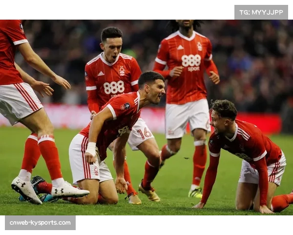 曼联2比2平诺丁汉森林英超联赛中游球队表现顽强